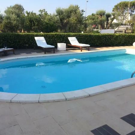 Roxi's House * Bari