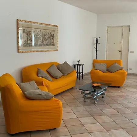 Roxi's House * Bari