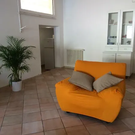 Roxi's House Дом отдыха *