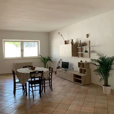 Roxi's House Дом отдыха *